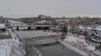 Weather camera view of City of Elgin.