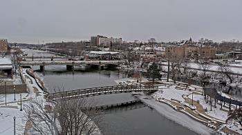Weather camera view of City of Elgin.