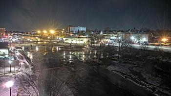 Weather camera view of City of Elgin.