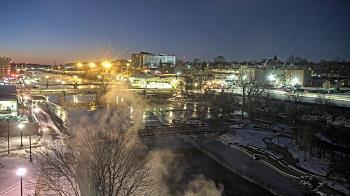 Weather camera view of City of Elgin.