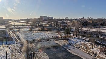 Weather camera view of City of Elgin.