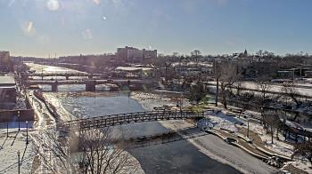 Weather camera view of City of Elgin.