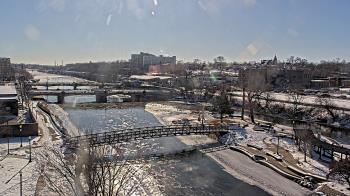 Weather camera view of City of Elgin.