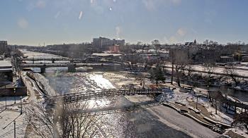 Weather camera view of City of Elgin.