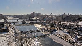 Weather camera view of City of Elgin.