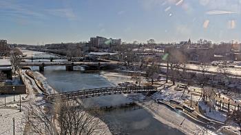 Weather camera view of City of Elgin.
