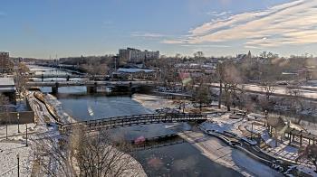 Weather camera view of City of Elgin.