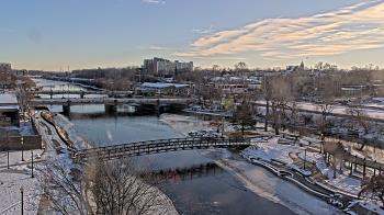 Weather camera view of City of Elgin.