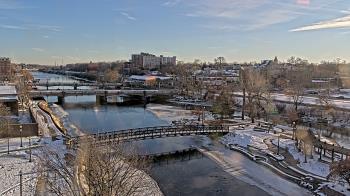 Weather camera view of City of Elgin.