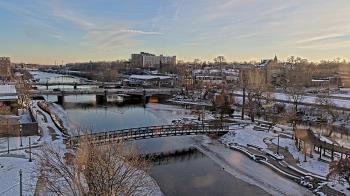 Weather camera view of City of Elgin.