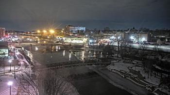 Weather camera view of City of Elgin.