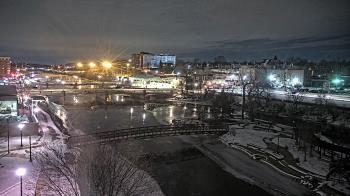 Weather camera view of City of Elgin.
