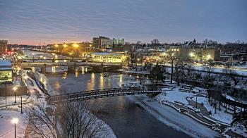 Weather camera view of City of Elgin.