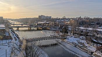 Weather camera view of City of Elgin.