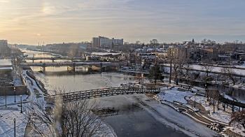 Weather camera view of City of Elgin.