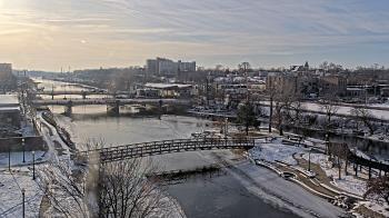 Weather camera view of City of Elgin.