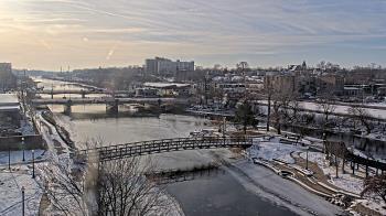 Weather camera view of City of Elgin.