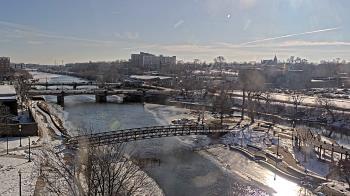 Weather camera view of City of Elgin.