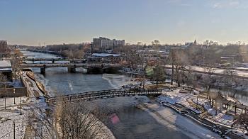 Weather camera view of City of Elgin.