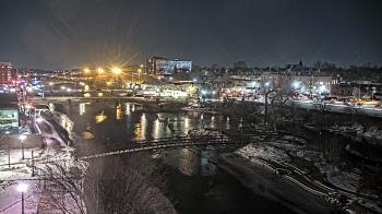 Weather camera view of City of Elgin.