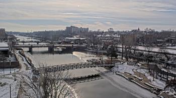 Weather camera view of City of Elgin.