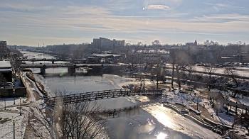 Weather camera view of City of Elgin.