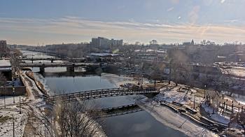 Weather camera view of City of Elgin.