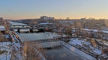 Weather camera view of City of Elgin.