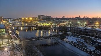 Weather camera view of City of Elgin.