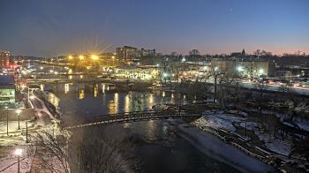 Weather camera view of City of Elgin.