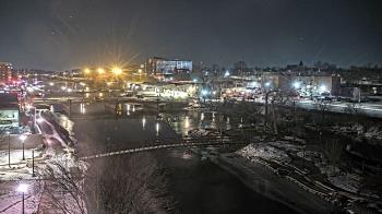 Weather camera view of City of Elgin.