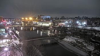 Weather camera view of City of Elgin.