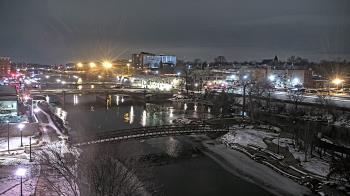 Weather camera view of City of Elgin.