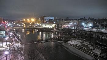 Weather camera view of City of Elgin.