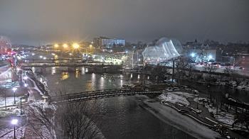 Weather camera view of City of Elgin.