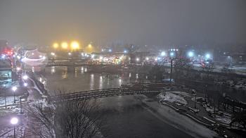 Weather camera view of City of Elgin.