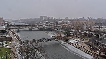 Weather camera view of City of Elgin.