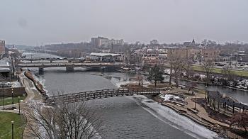 Weather camera view of City of Elgin.