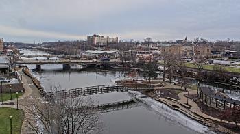 Weather camera view of City of Elgin.