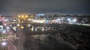 Weather camera view of City of Elgin.