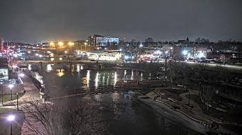 Weather camera view of City of Elgin.