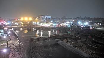 Weather camera view of City of Elgin.