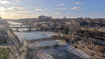 Weather camera view of City of Elgin.