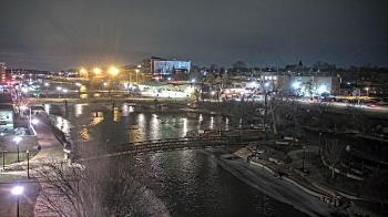 Weather camera view of City of Elgin.