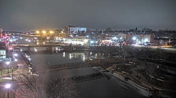 Weather camera view of City of Elgin.