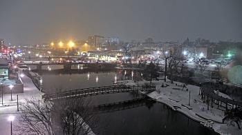 Weather camera view of City of Elgin.