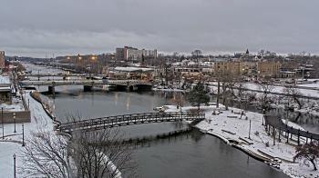 Weather camera view of City of Elgin.