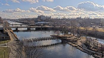 Weather camera view of City of Elgin.