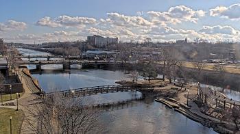 Weather camera view of City of Elgin.