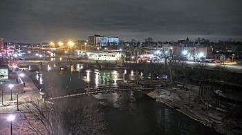 Weather camera view of City of Elgin.